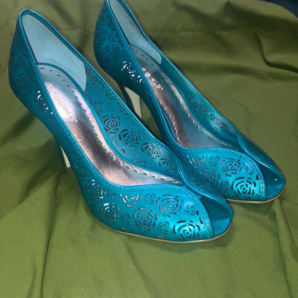 COPY - BCBGirls teal shoes with rose engravings  |  Women’s size 8 1/2
